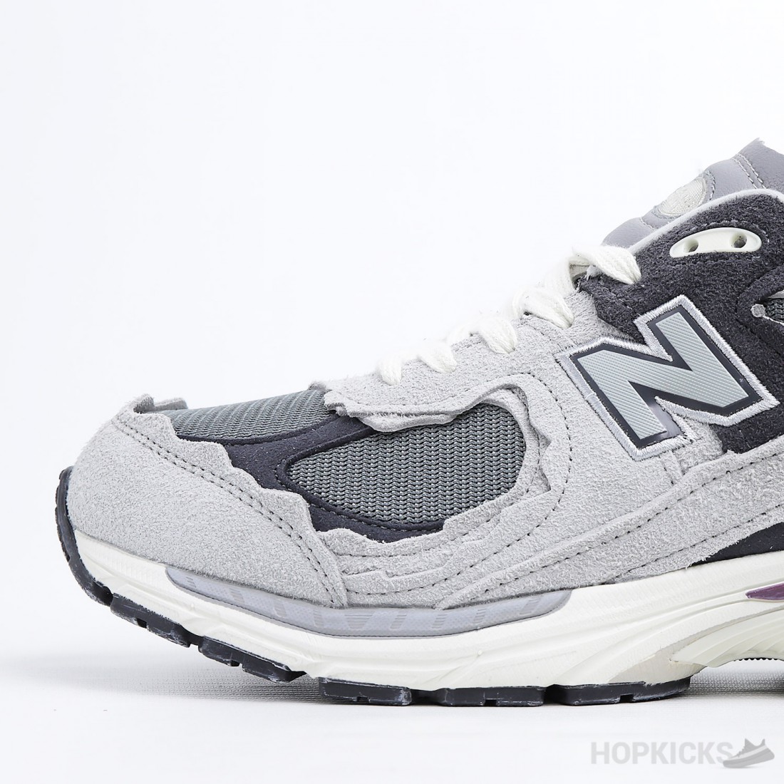 new balance 2002r sneakers rain cloud